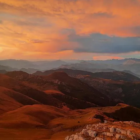 Refuge Du Mont Chiran Albergue